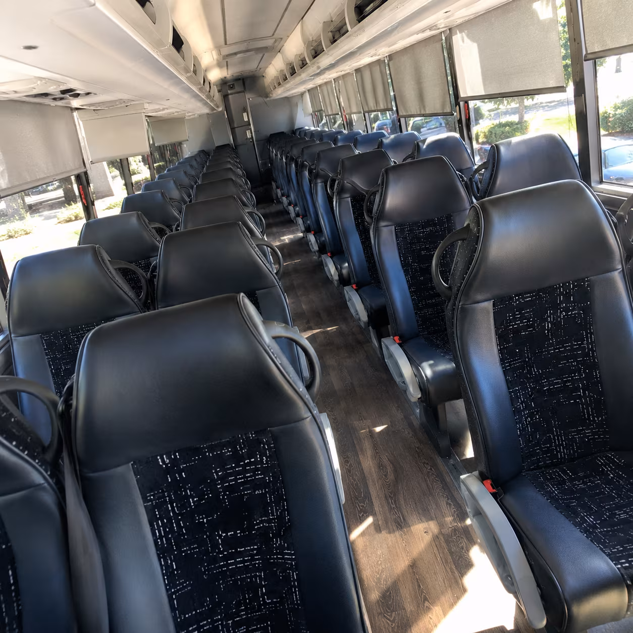 charter a bus to the california state railroad museum and sacramento zoo