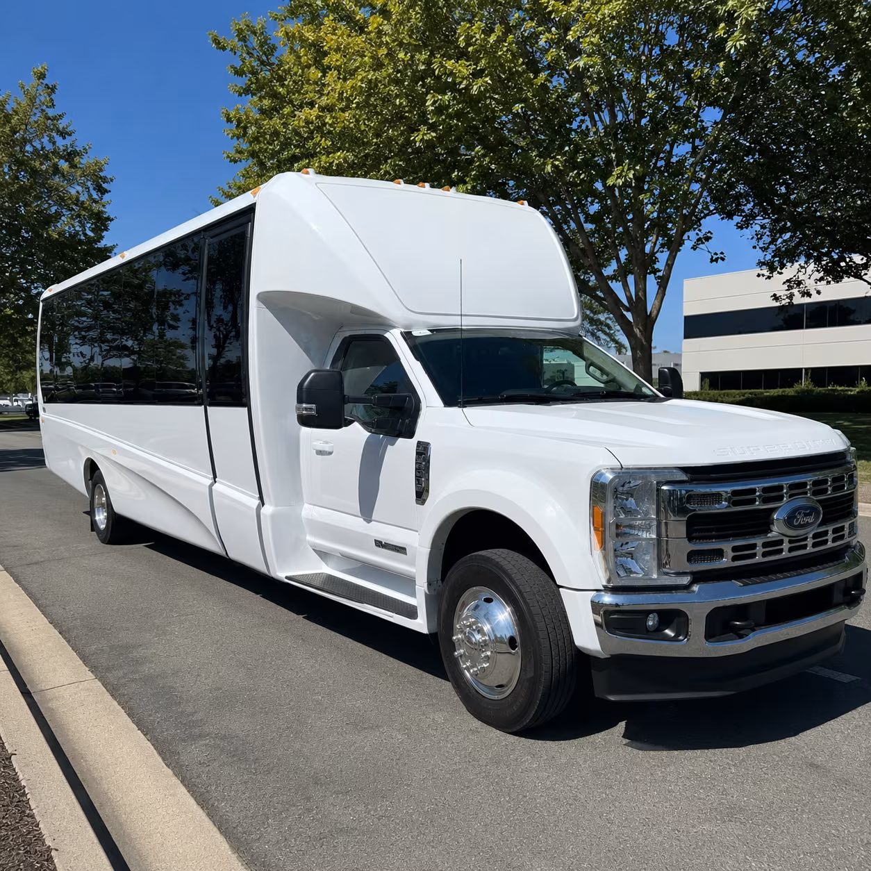 davis private shuttles for davis sports teams and fan groups