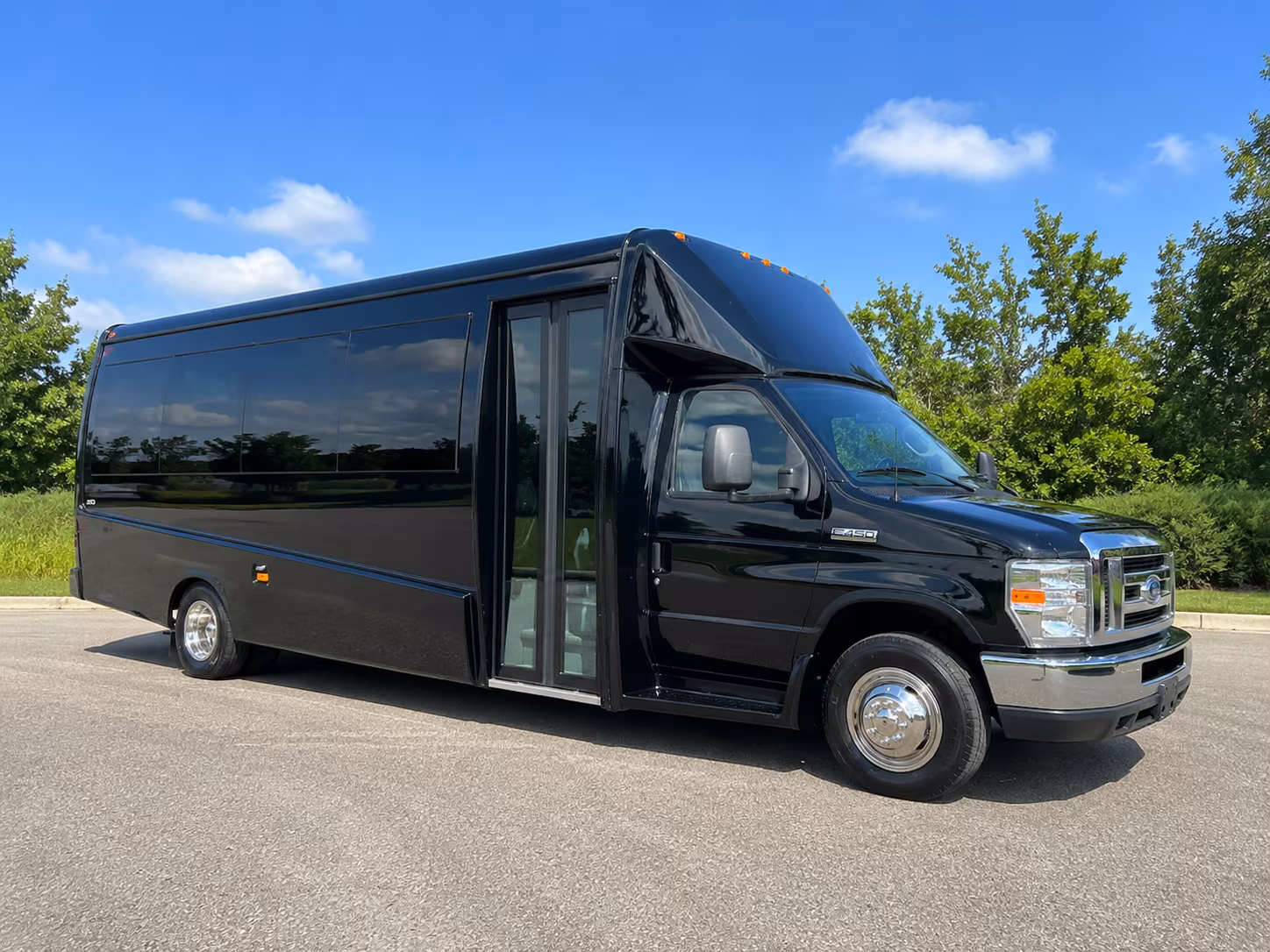 rancho cordova rent a bus for a meeting or corporate event in rancho cordova