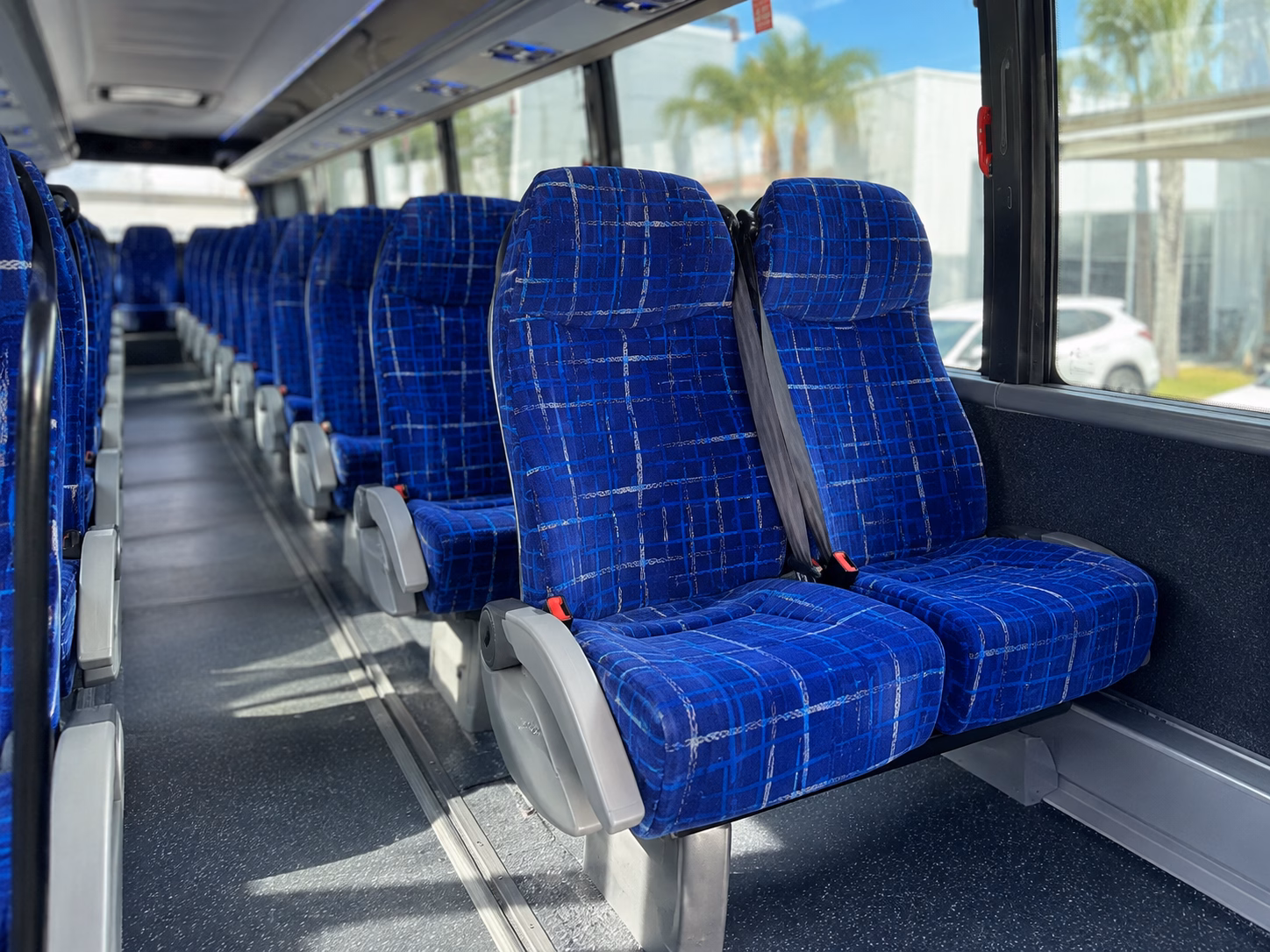 shuttle your team between folsom s us 50 tech corridor and sacramento