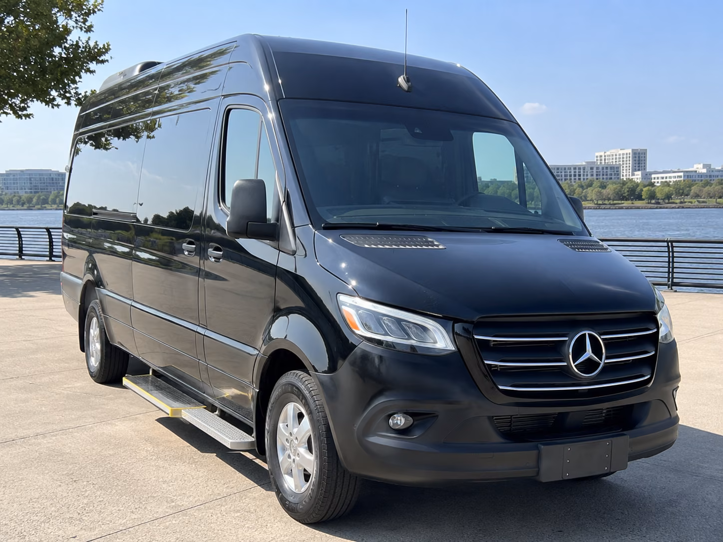 woodland streamlined sports team and fan group transportation in woodland